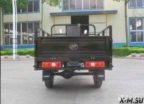 Трицикл agiax (аякс) 250куб.см, водян.охл,кузов 2м