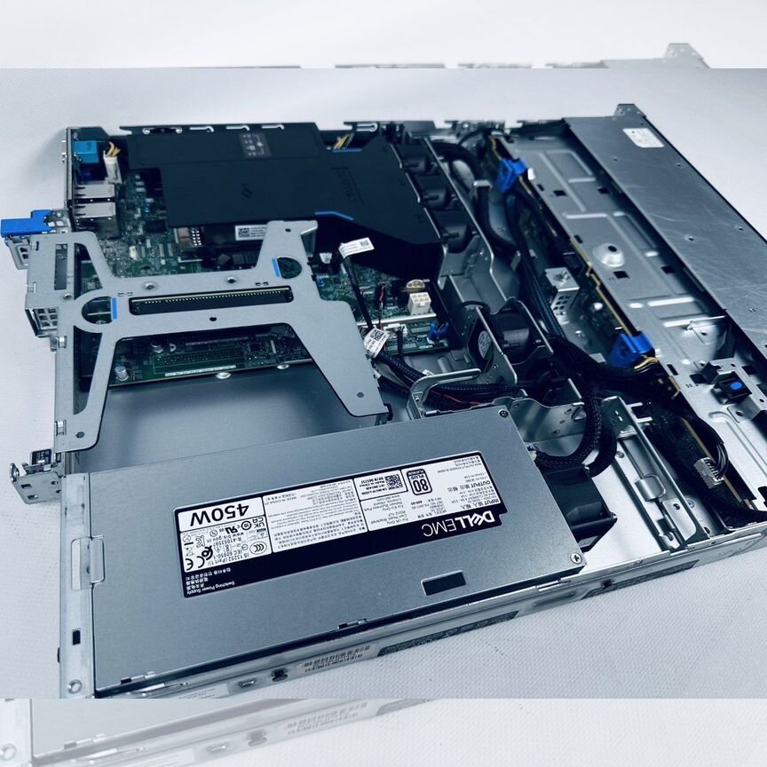 [E-2100] Сервер Dell Poweredge R240 4lff E-2100