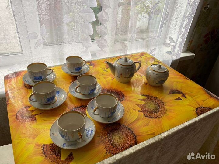 Хрусталь и чайные сервизы