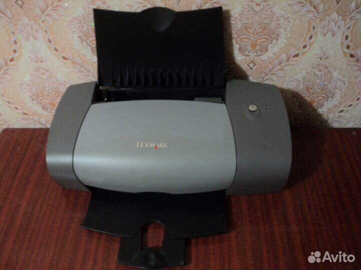 Продаю цветной фото принтер lexmark Z602
