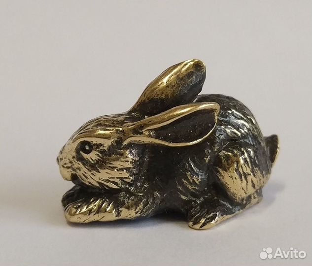 Кролики-фигурки, символ года,сувениры кролики