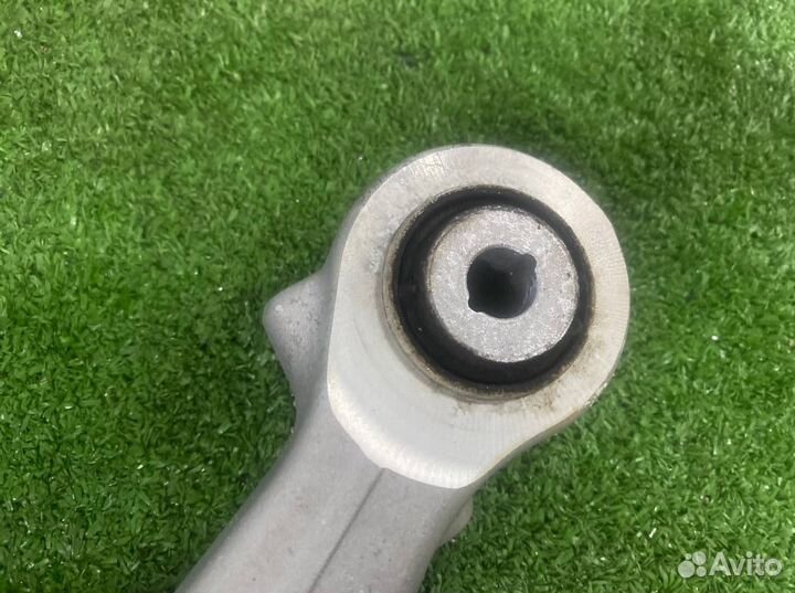 Нижняя продольная штанга задняя Mercedes-Benz Amg