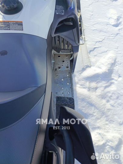 Снегоход Yamaha Venture