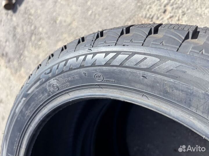 Sunwide Snowide 235/55 R17 61H