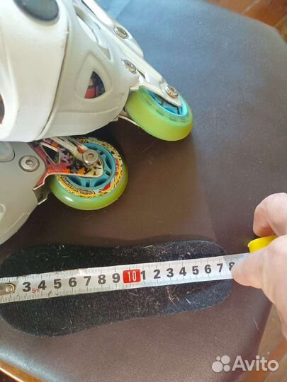 Роликовые коньки