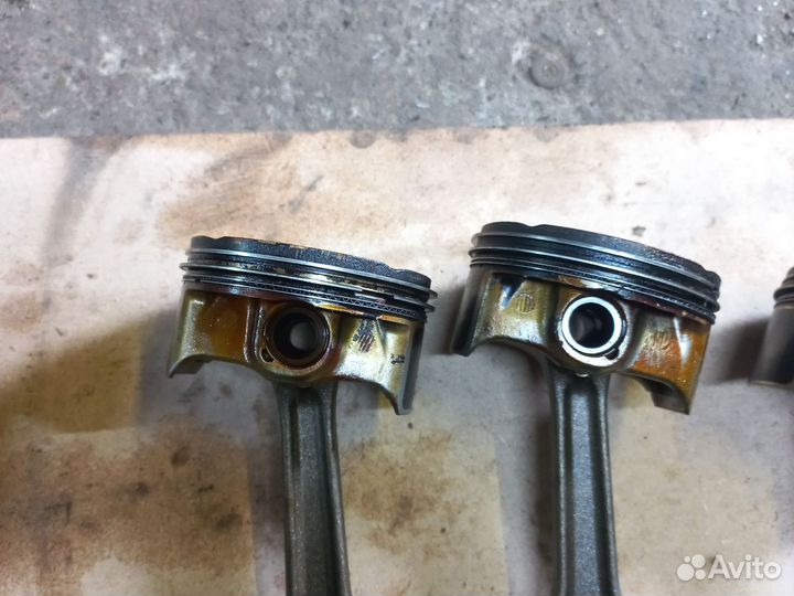 Opel astra h шатун с поршнем 1,8 Zher