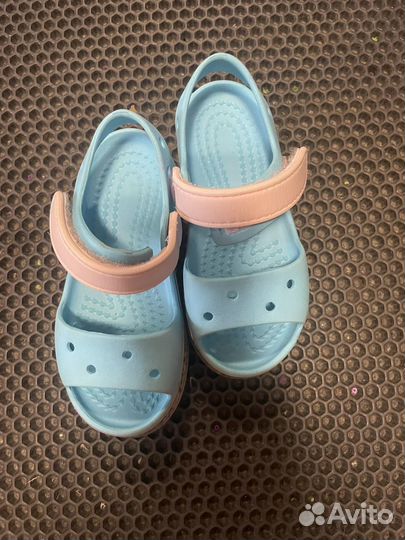 Резиновые сандали кроксы 26