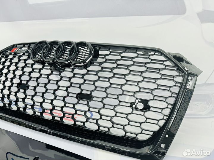 Решетка радиатора Audi A5 B9 черный глянец