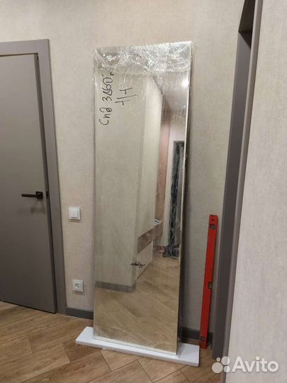 Зеркало новое