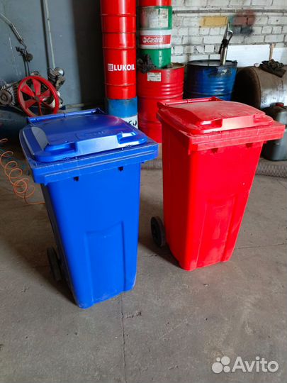 Мусорный бак на колесах 120л