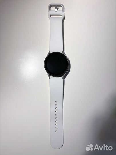 Samsung Умные часы Galaxy Watch 4, 40mm, белые