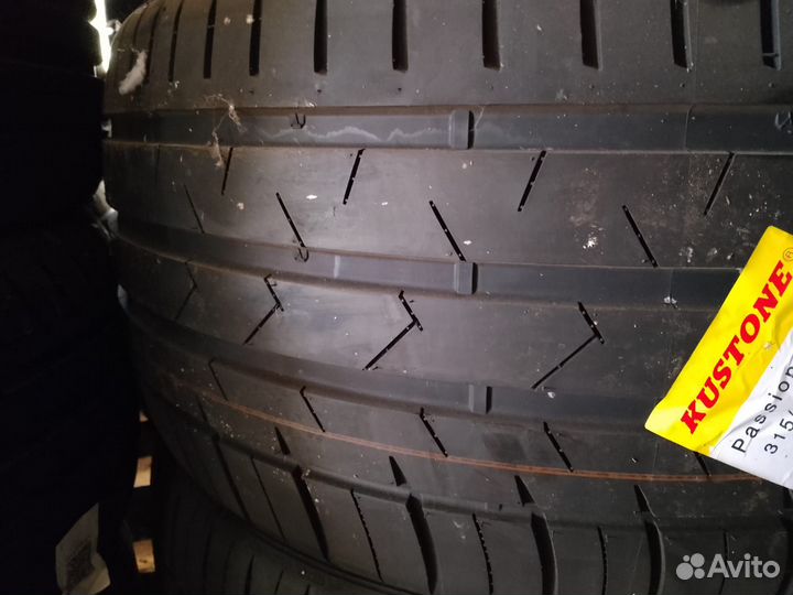 Kustone Passion P9 315/35 R21 111W