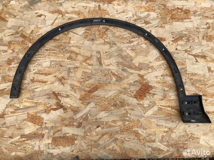 Накладка крыла переднего правого Audi Q7 4M