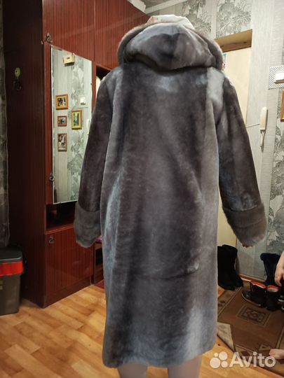 Шуба мутоновая с капюшоном