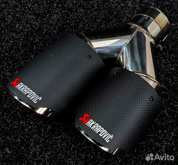 Насадка на глушитель двойная Akrapovic style 57