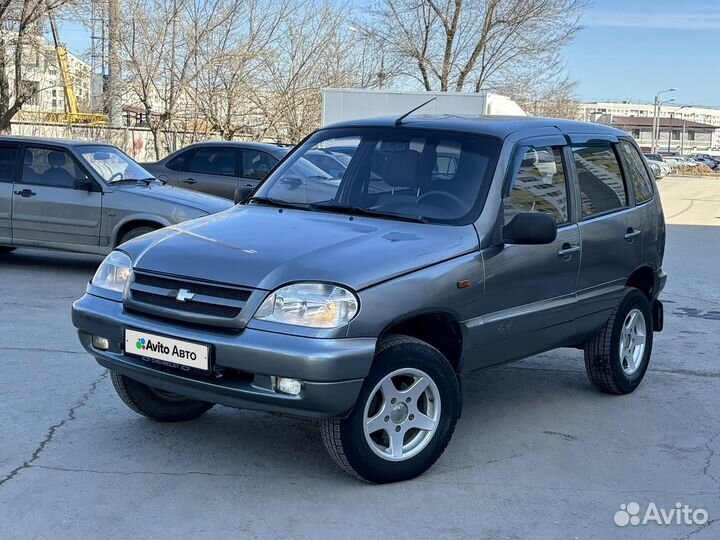 Chevrolet Niva 1.7 МТ, 2005, 100 000 км