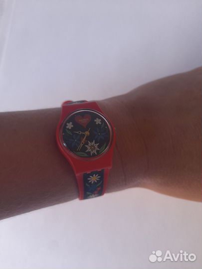 Swatch часы женские новые