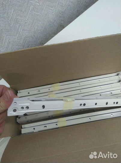 Роликовые направляющие для мебели