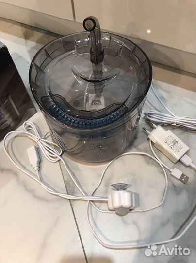 Поилка-фонтан с датчиком движения