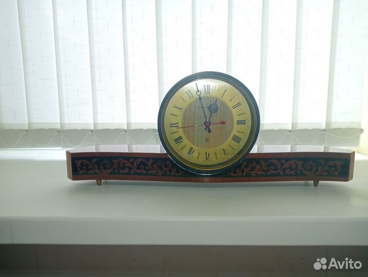 Часы настольные янтарь СССР