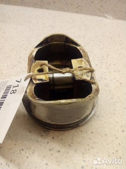 Поршень Nissan Cedric MY34 VQ25DD