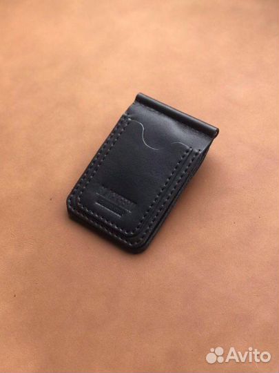 Зажим для купюр с отделом для мелочи