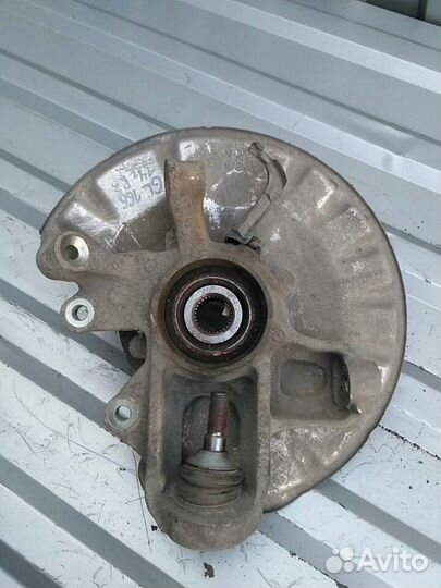 Поворотный кулак задний правый GL 166