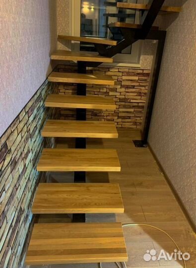 Прямая лестница на металлокаркасе