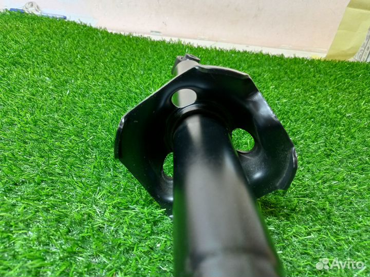 Амортизатор задний прав/лев Toyota Mark 2