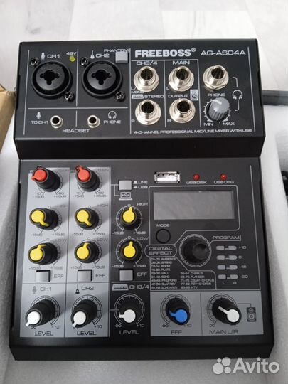 Микшерный пульт+голосовые эфекты 88 шт. 4 канала