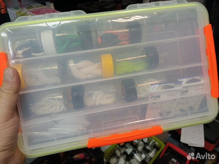 9 форелевых приманок, крючки owner, большой кейс