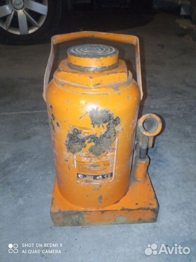 Домкрат гидравлический 30т