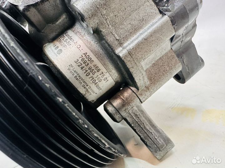 Насос гур/годронасос Mercedes W204