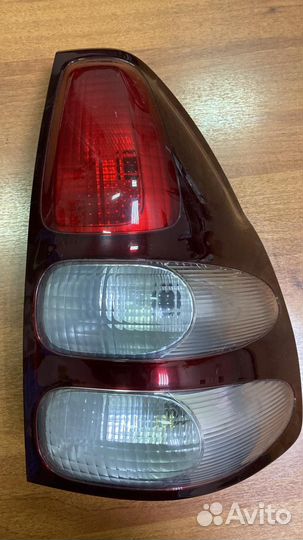 Фонарь задний правый Toyota Land Cruiser Prado 120