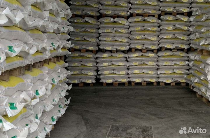 Комбикорм для кур, свиней, коров, кроликов, овец