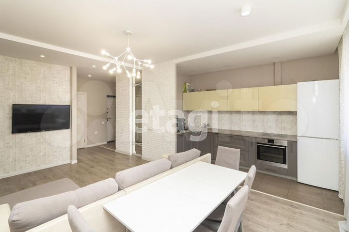 3-к. квартира, 79,4 м², 15/17 эт.