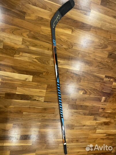 Хоккейная клюшка Патрика Лайне звезда нхл Warrior