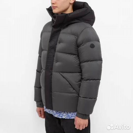 Зимняя куртка moncler