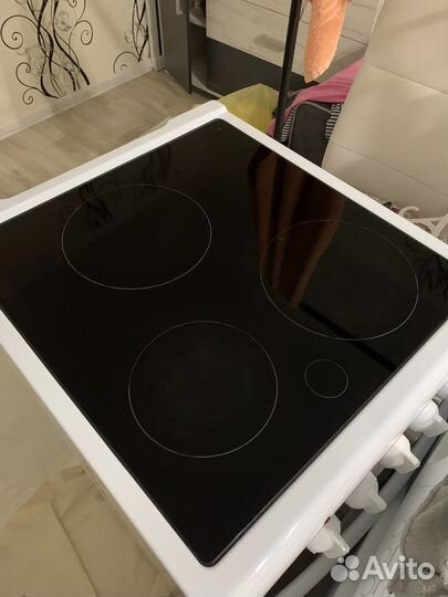 Плита электрическая стеклокерамика бу Дарина