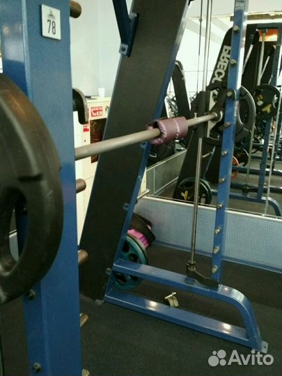 Продам подушечку для приседания со штангой