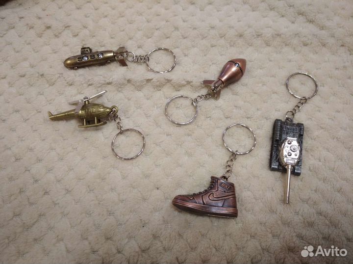 Брелок металлический