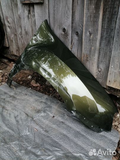 Крыло правое на Renault duster оригинальное