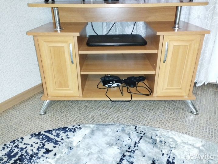 Тумба под телевизор