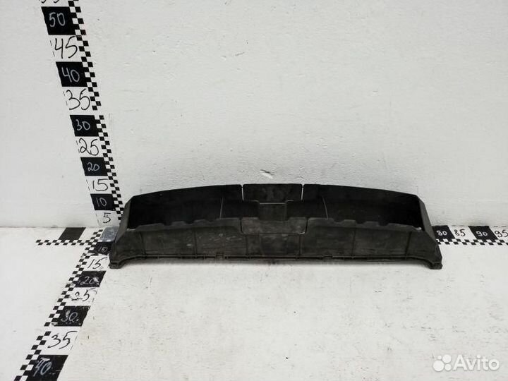 Воздуховод радиатора нижний BMW 6er F12