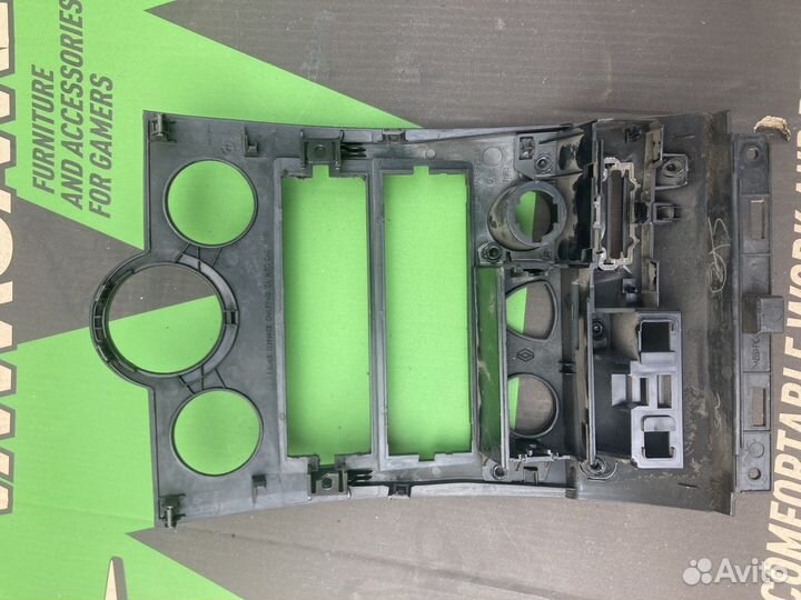 Центральная консоль Megane 2