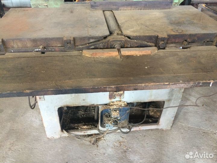 Станки деревообрабатывающие