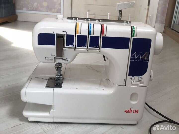 Распошивальная машина Elna 444