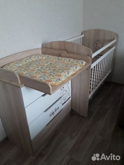 Кроватка для новорожденных с комодом