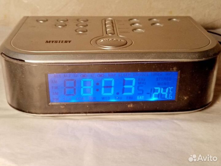 Радио будильник с часами Mystery