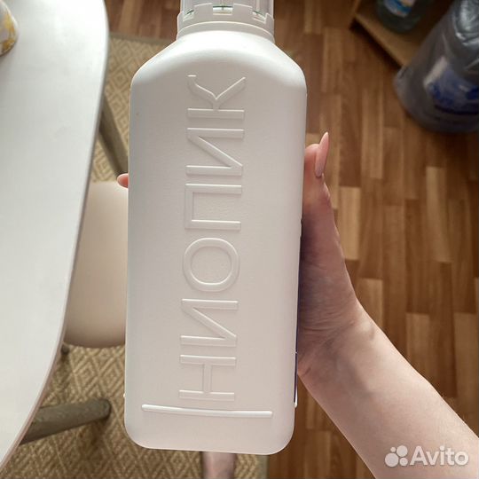 Емкость и средство для стерилизации инструмента